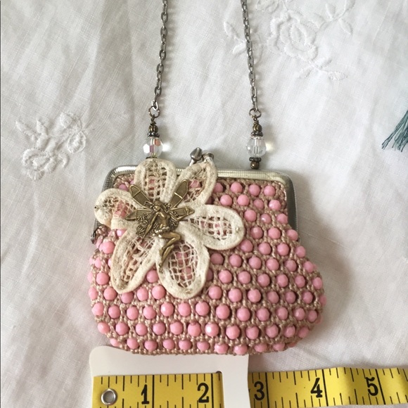 Handbags - VTG Beaded Coin Purse w/Chain